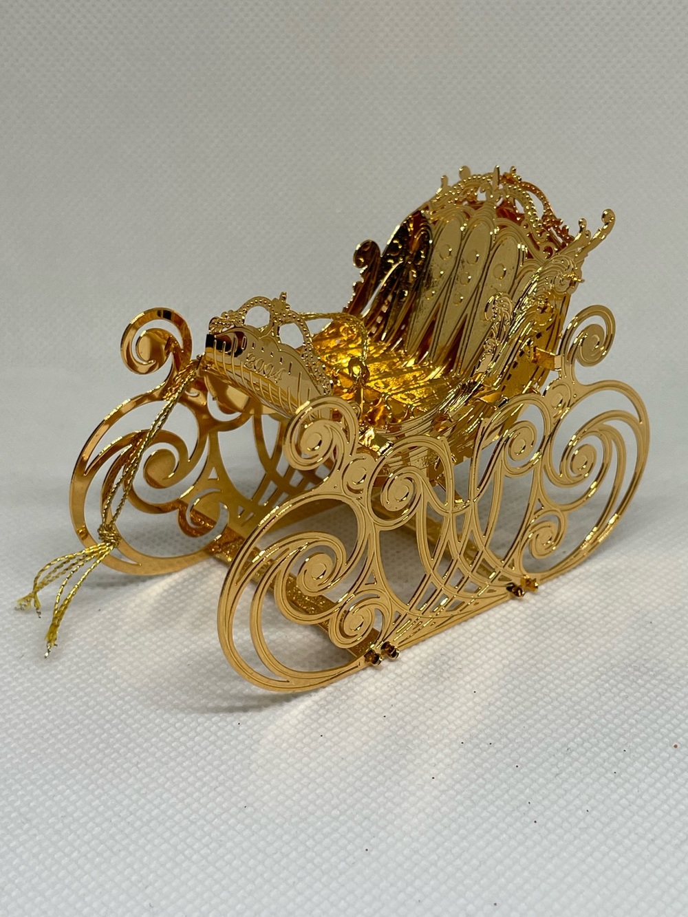 Vintage Danbury Mint 2004 23K Gold Plated Christmas Ornament Victorian Sleigh